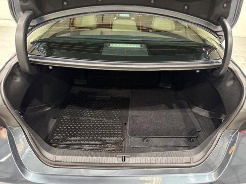 Used 2020 Toyota Avalon Limited image 73