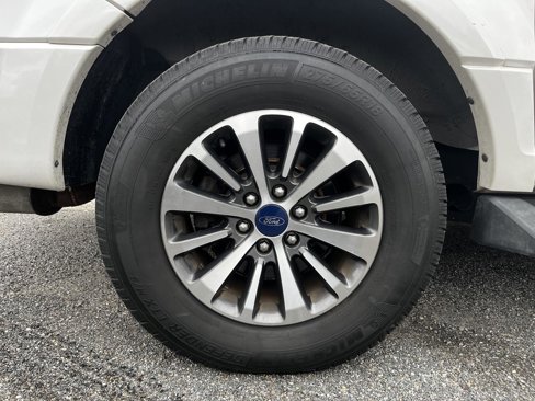 Used 2016 Ford Expedition EL XLT w/ Equipment Group 202A image 28