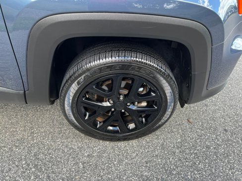 Used 2022 Jeep Renegade Altitude image 29