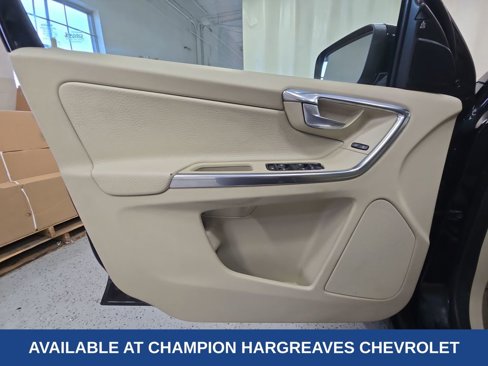 Used 2013 Volvo XC60 3.2 image 30