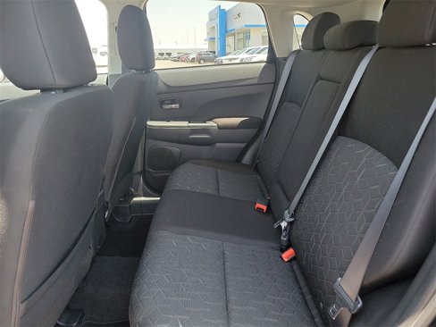 Used 2024 Mitsubishi Outlander Sport LE image 16