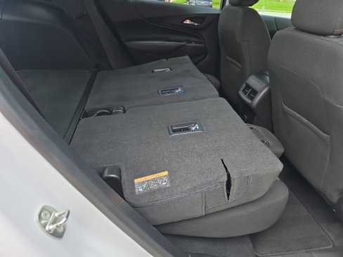 Used 2018 Chevrolet Equinox LT image 38