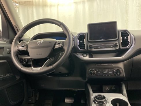 Used 2023 Ford Bronco Sport Outer Banks w/ Tech Package image 16