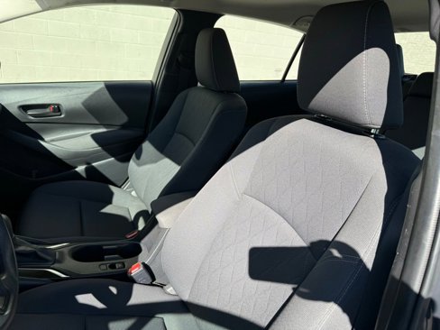 Used 2023 Toyota Corolla LE image 16