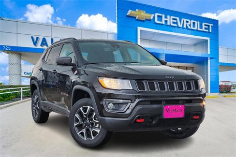Used 2021 Jeep Compass Trailhawk image 1