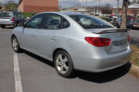 Used 2010 Hyundai Elantra GLS image 8