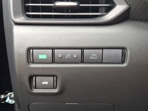 Certified 2025 Nissan Sentra S image 25