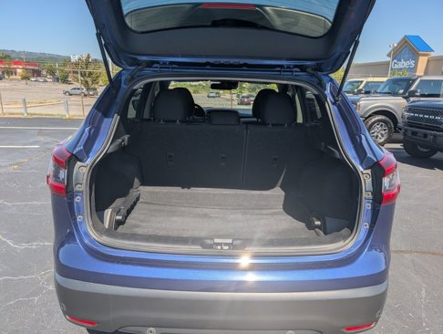 Used 2021 Nissan Rogue Sport S image 10