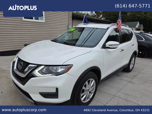 Used 2020 Nissan Rogue SV image 1
