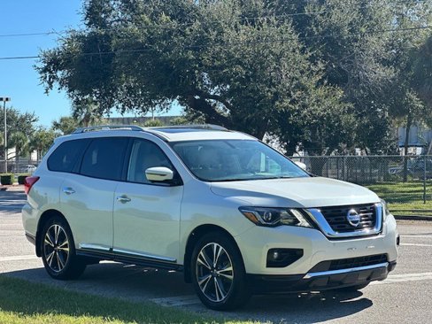 Used 2019 Nissan Pathfinder Platinum image 7