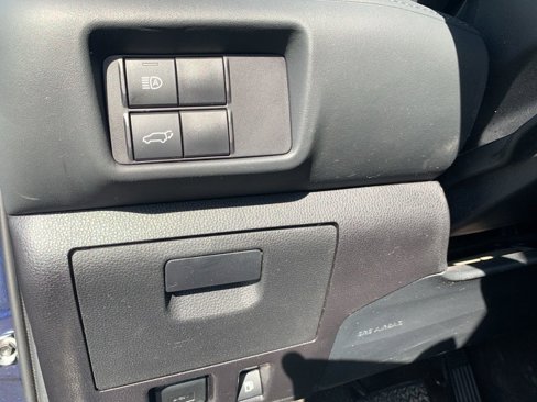 Used 2022 Toyota Highlander XLE image 31