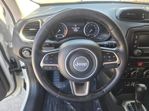 Used 2016 Jeep Renegade Limited image 12