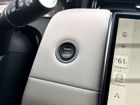 New 2024 Land Rover Discovery Sport S image 26