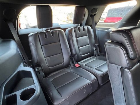 Used 2017 Ford Explorer Sport image 16