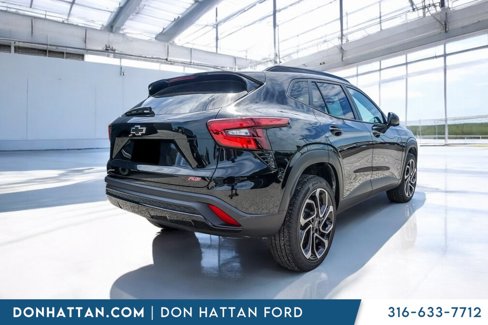 Used 2024 Chevrolet Trax RS image 31