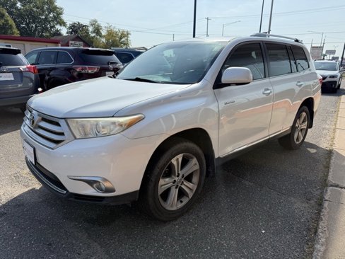 Used 2011 Toyota Highlander Limited image 3