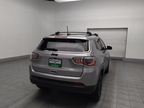 Used 2017 Jeep Compass Latitude w/ Popular Equipment Group image 9
