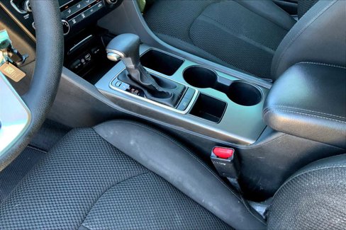 Used 2020 Kia Optima LX image 14