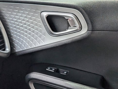 Certified 2021 Kia Soul LX image 28