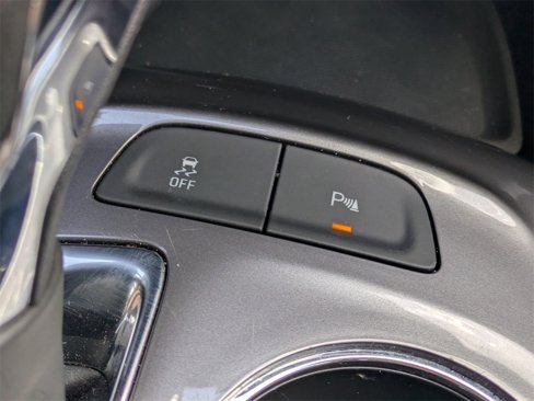 Used 2024 Chevrolet Malibu LT image 24