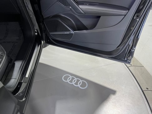 Used 2018 Audi Q5 Prestige w/ Prestige Package image 31