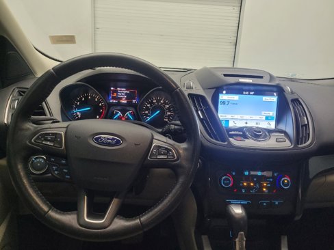 Used 2017 Ford Escape Titanium image 22