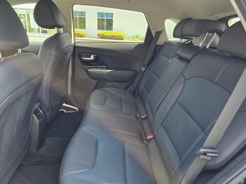 Used 2022 Kia Niro EX Premium image 21