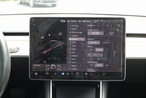 Used 2018 Tesla Model 3 Long Range image 28