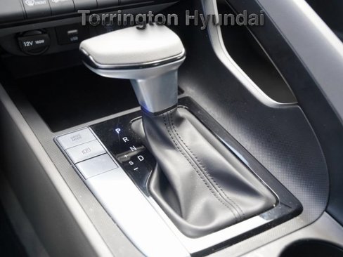 Certified 2024 Hyundai Elantra SEL image 25