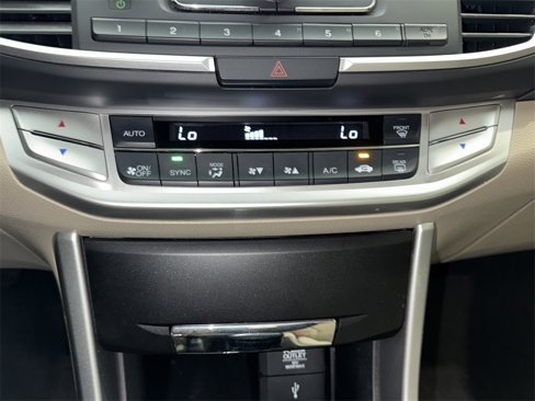 Used 2013 Honda Accord LX image 21