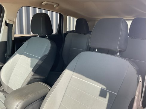 Used 2015 Ford Escape SE image 10