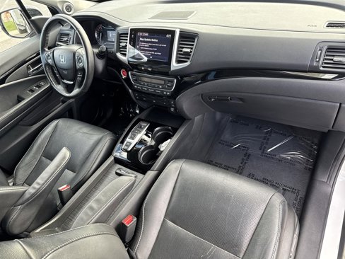 Used 2017 Honda Pilot Elite image 43