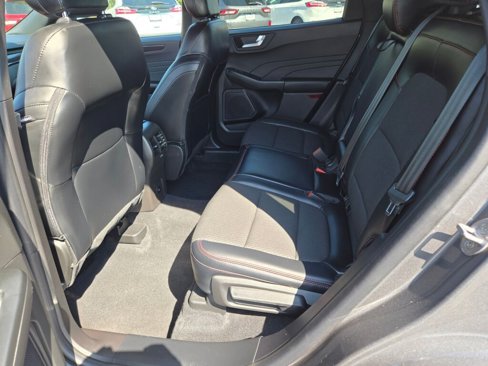 Used 2023 Ford Escape ST-Line Select image 17