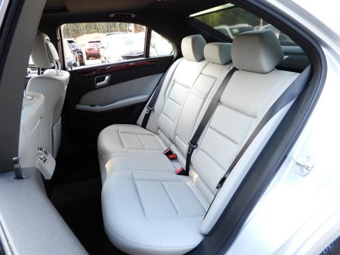 Used 2013 Mercedes-Benz E 350 Sedan image 30