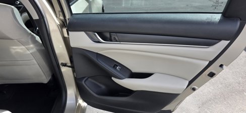 Used 2020 Honda Accord EX image 12