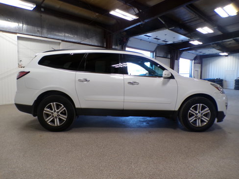 Used 2017 Chevrolet Traverse LT image 6