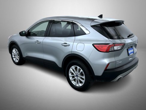 Used 2022 Ford Escape SE w/ Cold Weather Package image 7