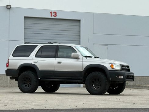 Used 1999 Toyota 4Runner Limited image 1