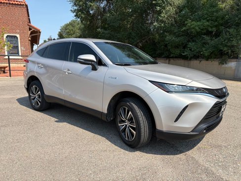 Used 2021 Toyota Venza LE w/ Carpet Mat Package (TMS) image 3