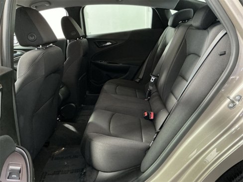 Used 2023 Chevrolet Malibu LS image 31