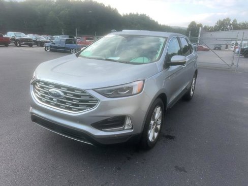 Certified 2024 Ford Edge Titanium w/ Equipment Group 301A image 4