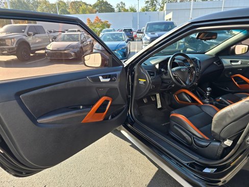 Used 2016 Hyundai Veloster Turbo image 34
