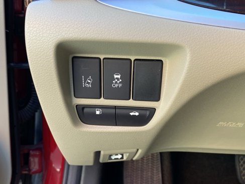 Used 2017 Acura TLX w/ Technology Package image 10