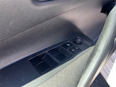 Used 2022 Toyota Corolla LE image 17