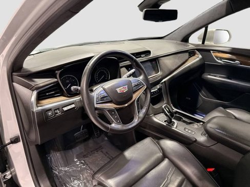 Used 2017 Cadillac XT5 Platinum image 8