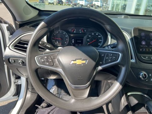 Used 2022 Chevrolet Malibu LT image 16