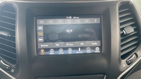 Used 2019 Jeep Cherokee Latitude Plus image 6