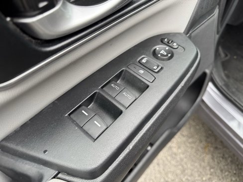 Used 2018 Honda CR-V EX-L image 11