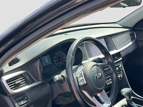 Used 2020 Kia Optima SE image 9