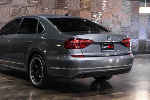 Used 2017 Volkswagen Passat 1.8T SE w/ SE Lighting Package image 14